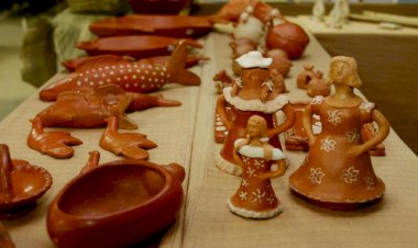 Projeto oferece cursos gratuitos de cerâmica artesanal, violão e violino